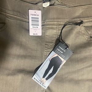 NWT Torrid Tan Lean Jean size 20 extra short inseam